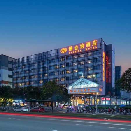 Vienna Hotel Shenzhen Fuyong Subway Station Esterno foto