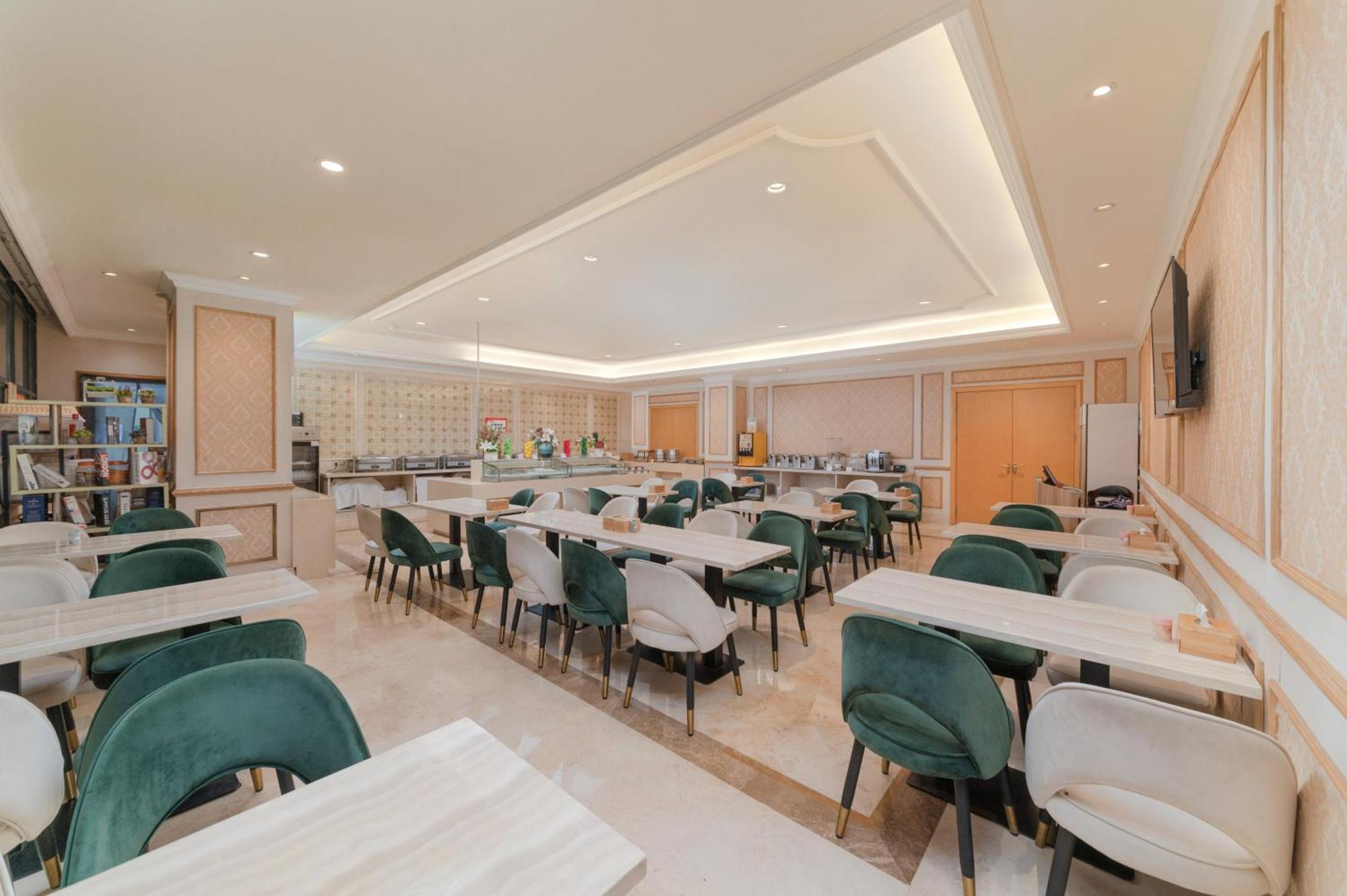 Vienna Hotel Shenzhen Fuyong Subway Station Esterno foto