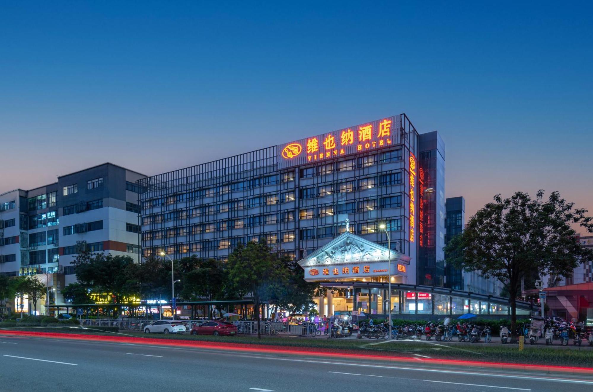 Vienna Hotel Shenzhen Fuyong Subway Station Esterno foto